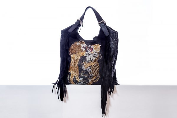 Leather Black bag with lion & tiger head and fringes  SM32 - Image 2