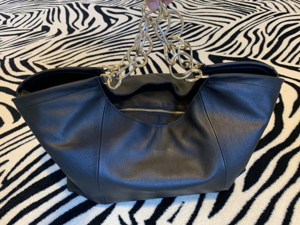 Leather big black bag with big chains SM23 - Image 3