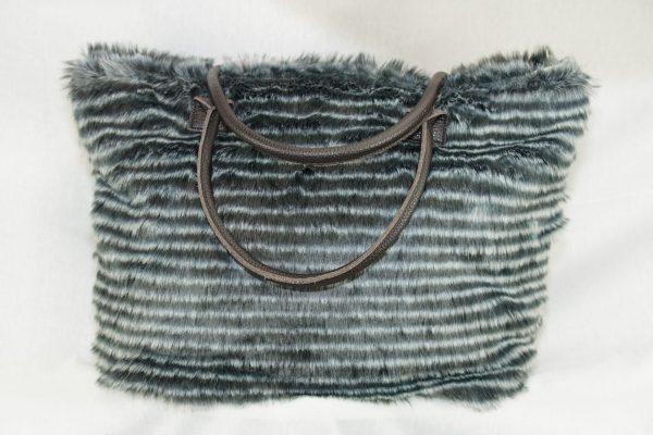 MM33 Fur Shopper