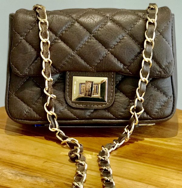 Leather small handbag with golden leather braided chain MM07 - Image 34